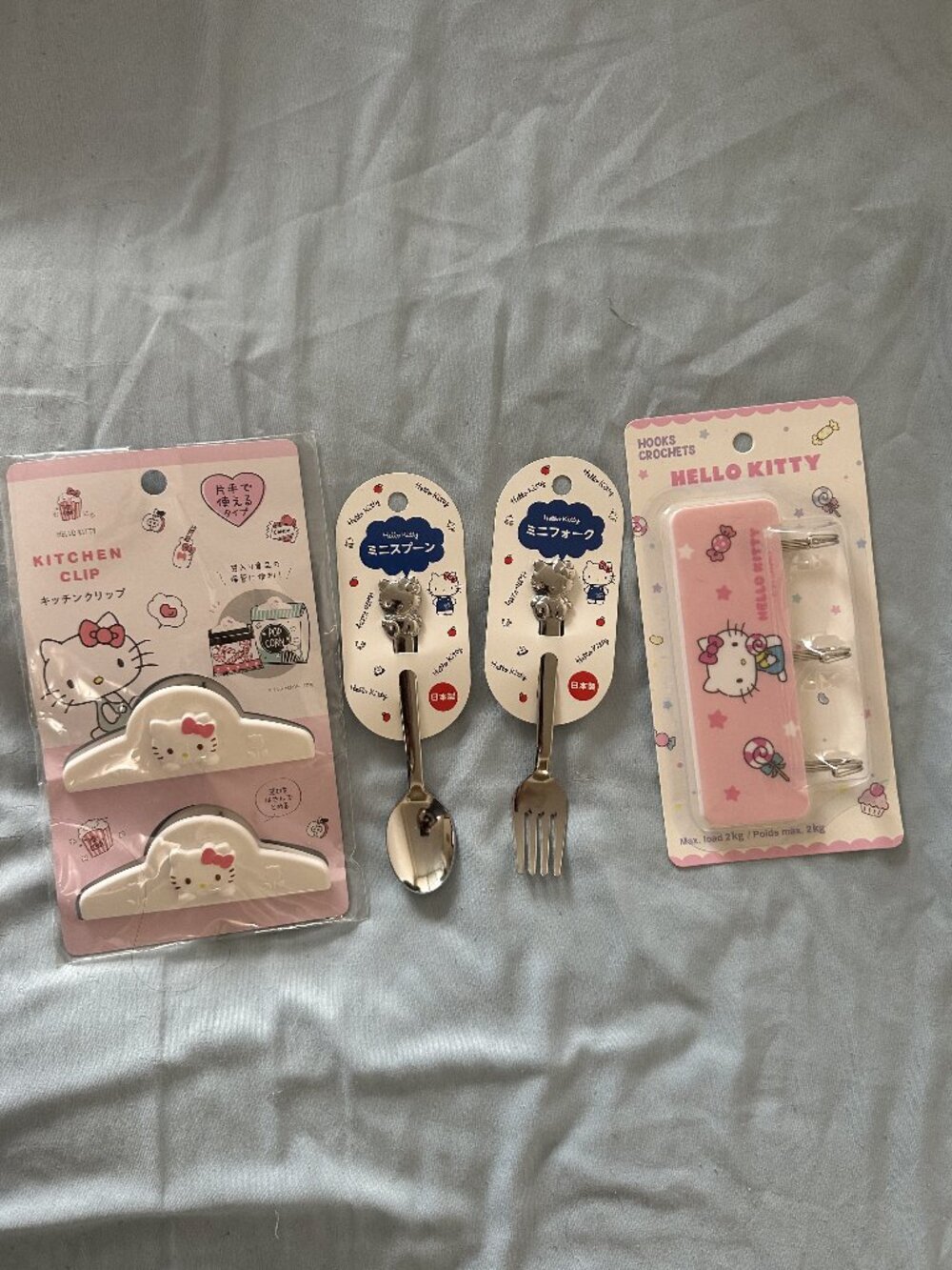Sanrio Hello Kitty 4-Piece Kitchen & Home Bundle - Clips, Cutlery, Hooks